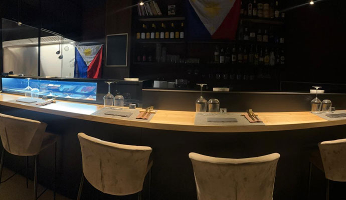 Banco sushi e sala Karakase a Palermo